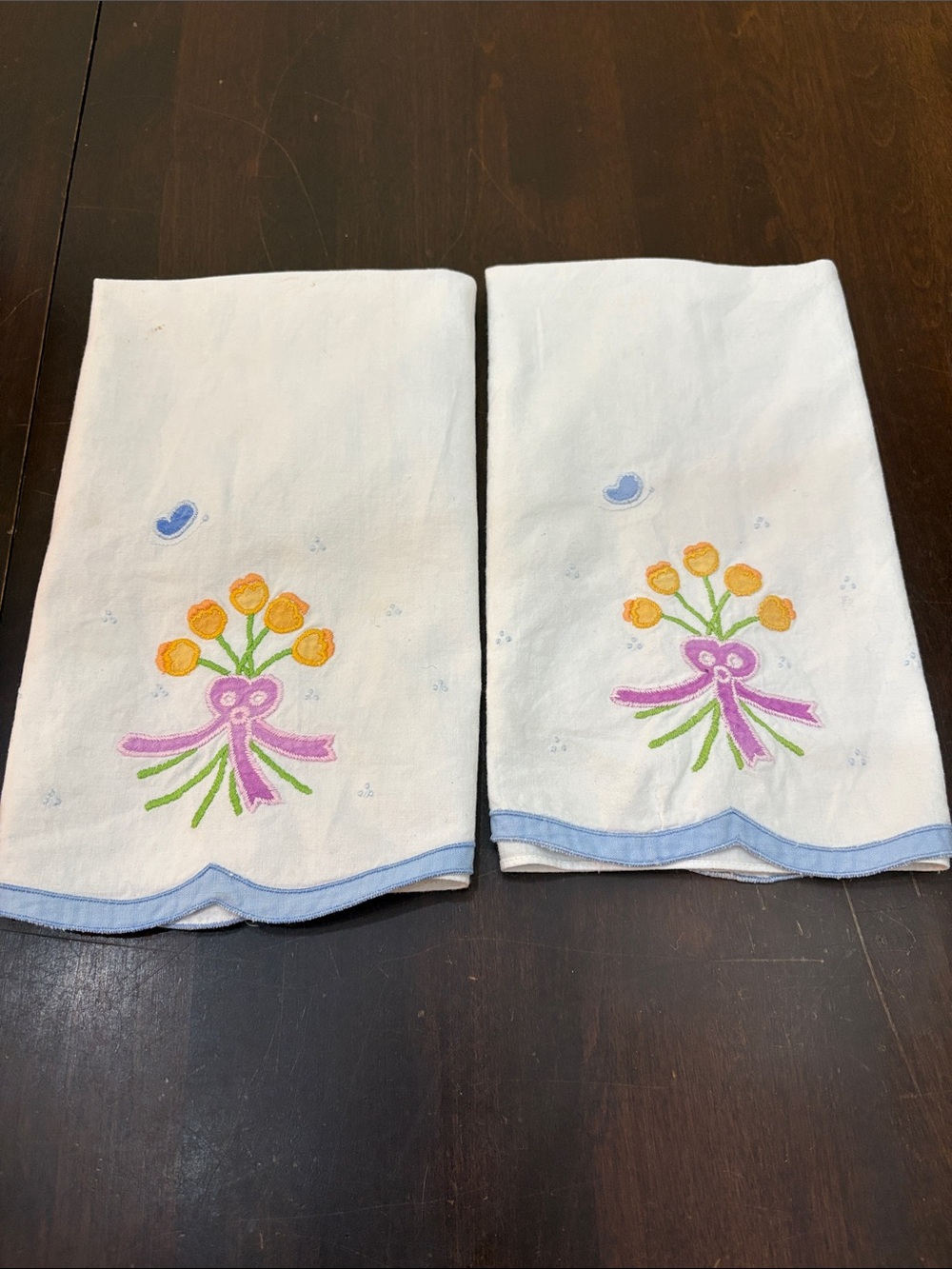 Embroidered Floral Bouquet Guest Towels